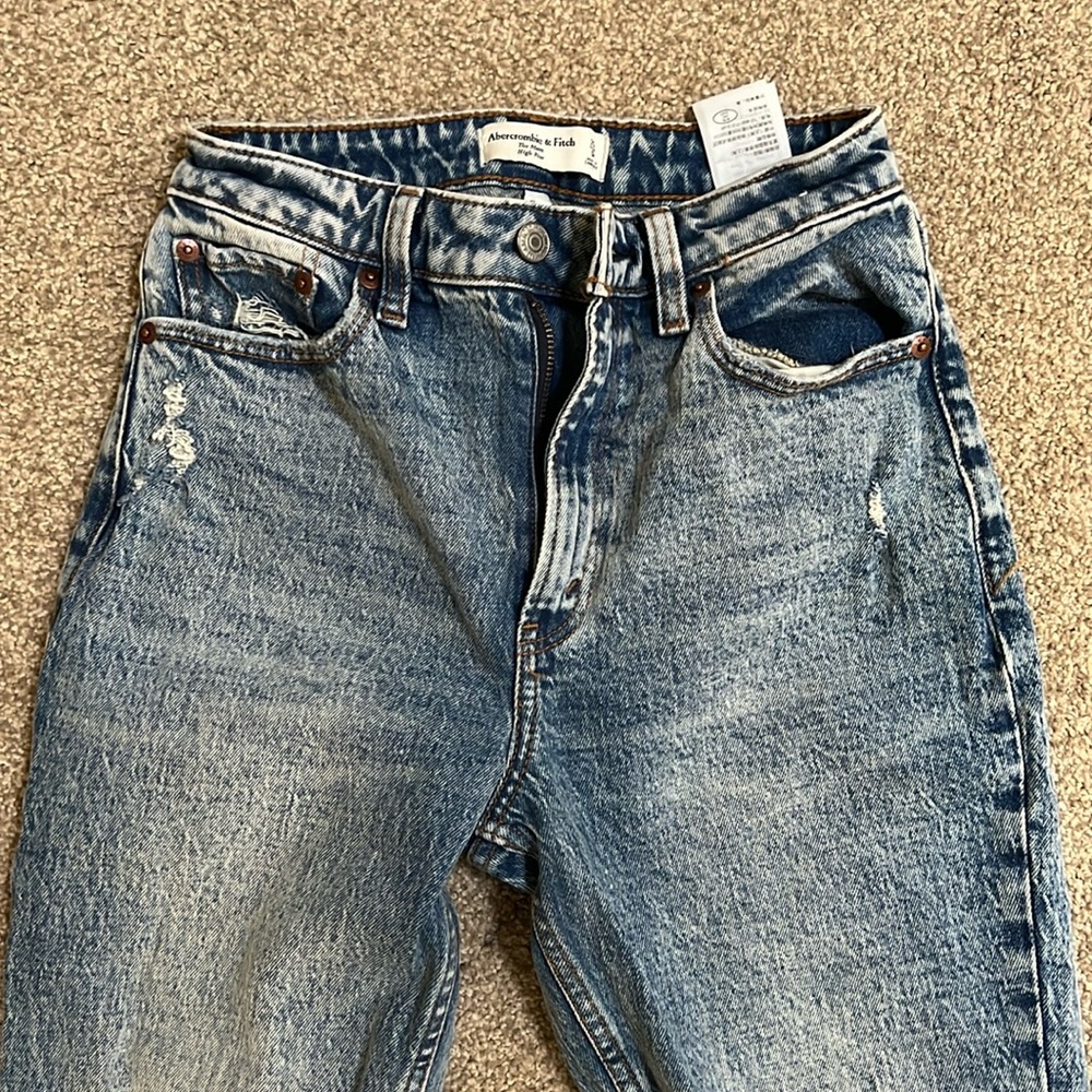 Abercrombie Mom Jeans